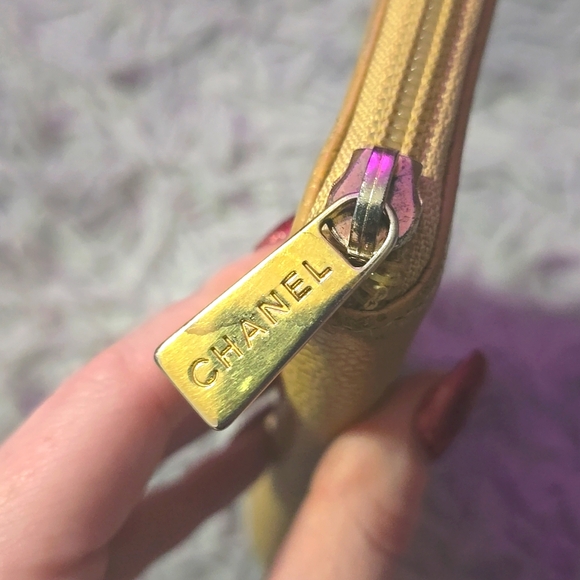 Chanel Tan & Gold Beautiful Caviar Long Zip Wallet (GUC)(READ DESCRIPTION) - Picture 3 of 13